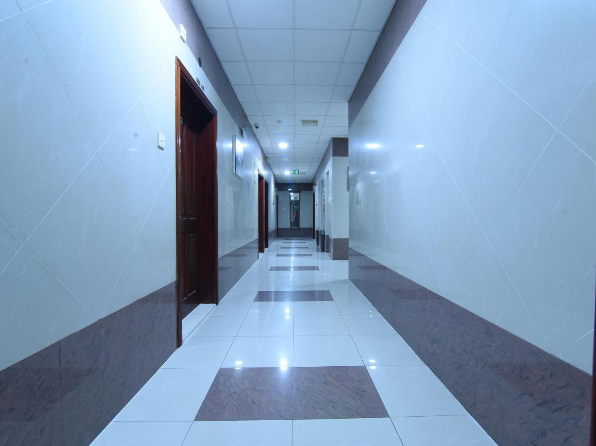 Oyo 274 California Suites Fujairah Exteriör bild