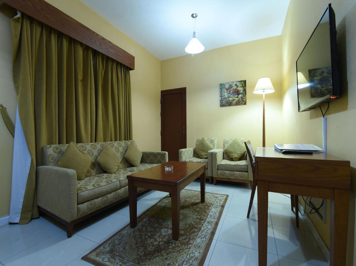 Oyo 274 California Suites Fujairah Exteriör bild