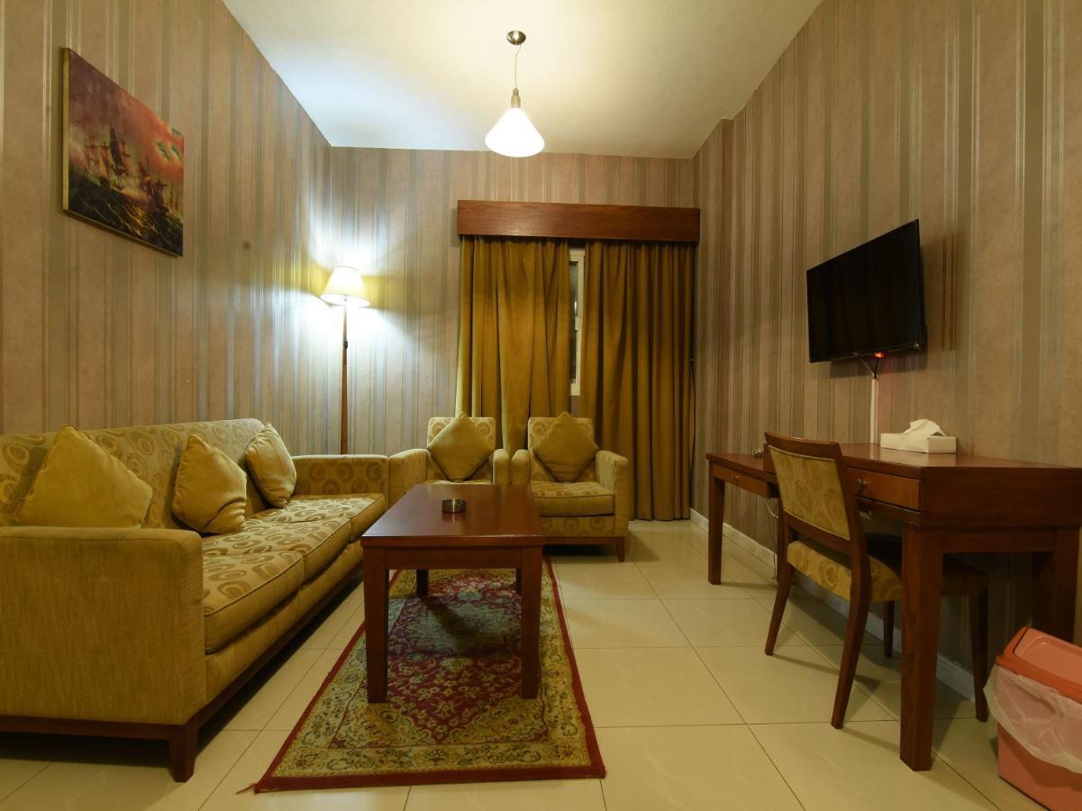 Oyo 274 California Suites Fujairah Exteriör bild