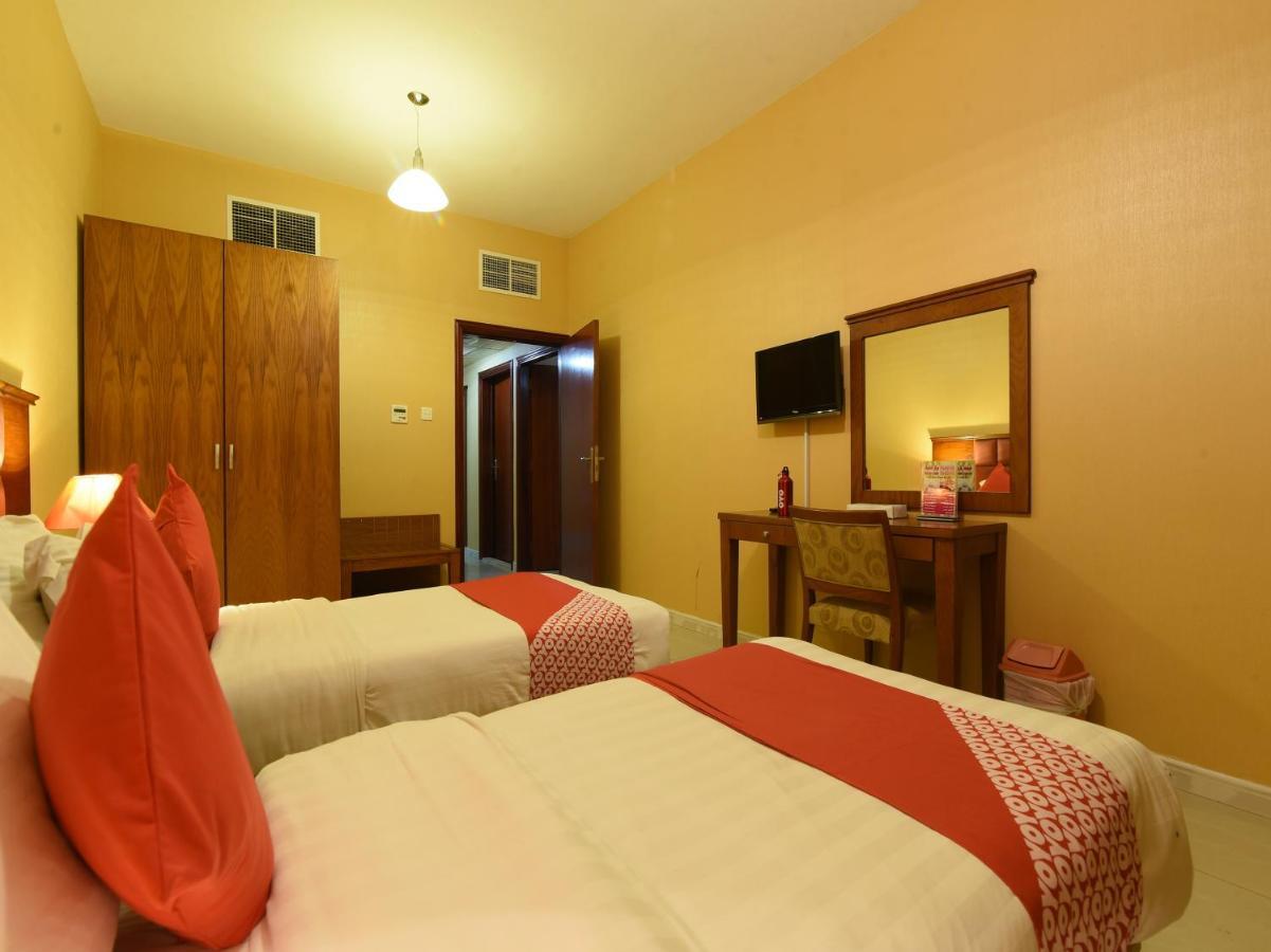 Oyo 274 California Suites Fujairah Exteriör bild