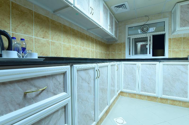 Oyo 274 California Suites Fujairah Exteriör bild