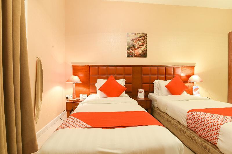 Oyo 274 California Suites Fujairah Exteriör bild